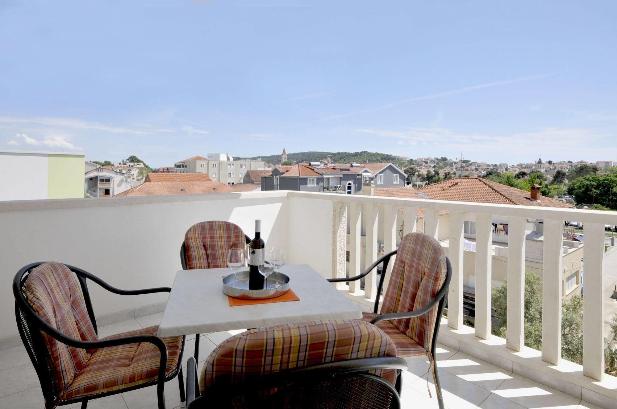 Apartmani Trogir Exterior photo
